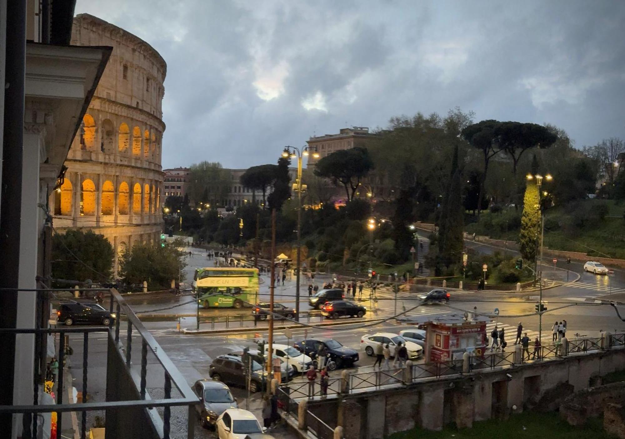 A Casa Di Lu, Al Colosseo - Guest House Roma Ngoại thất bức ảnh
